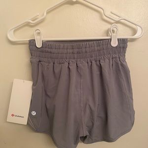 Lululemon grey Shorts 2.5” lined new never worn tag on size 4 girls